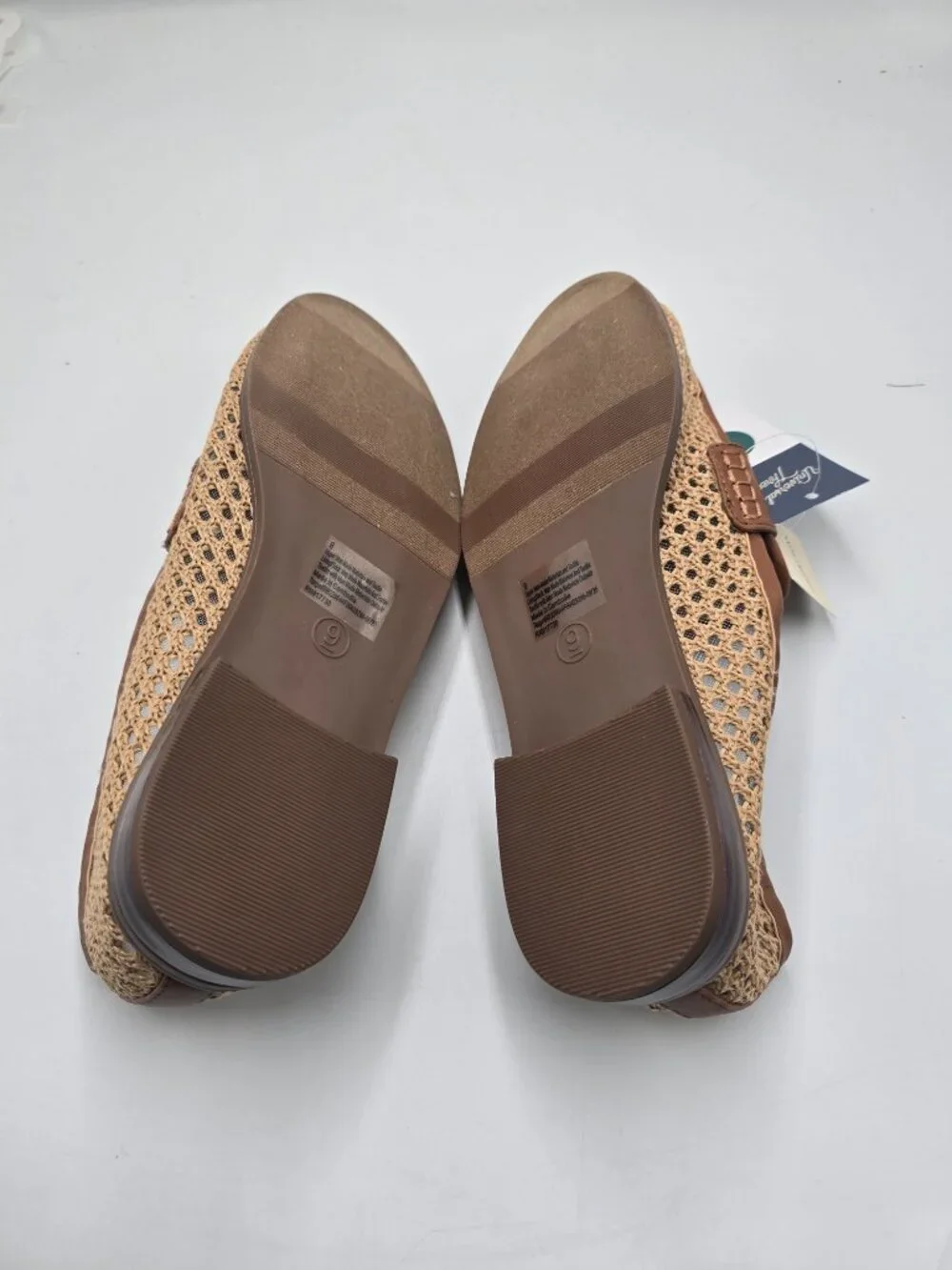 Universal Thread Flats